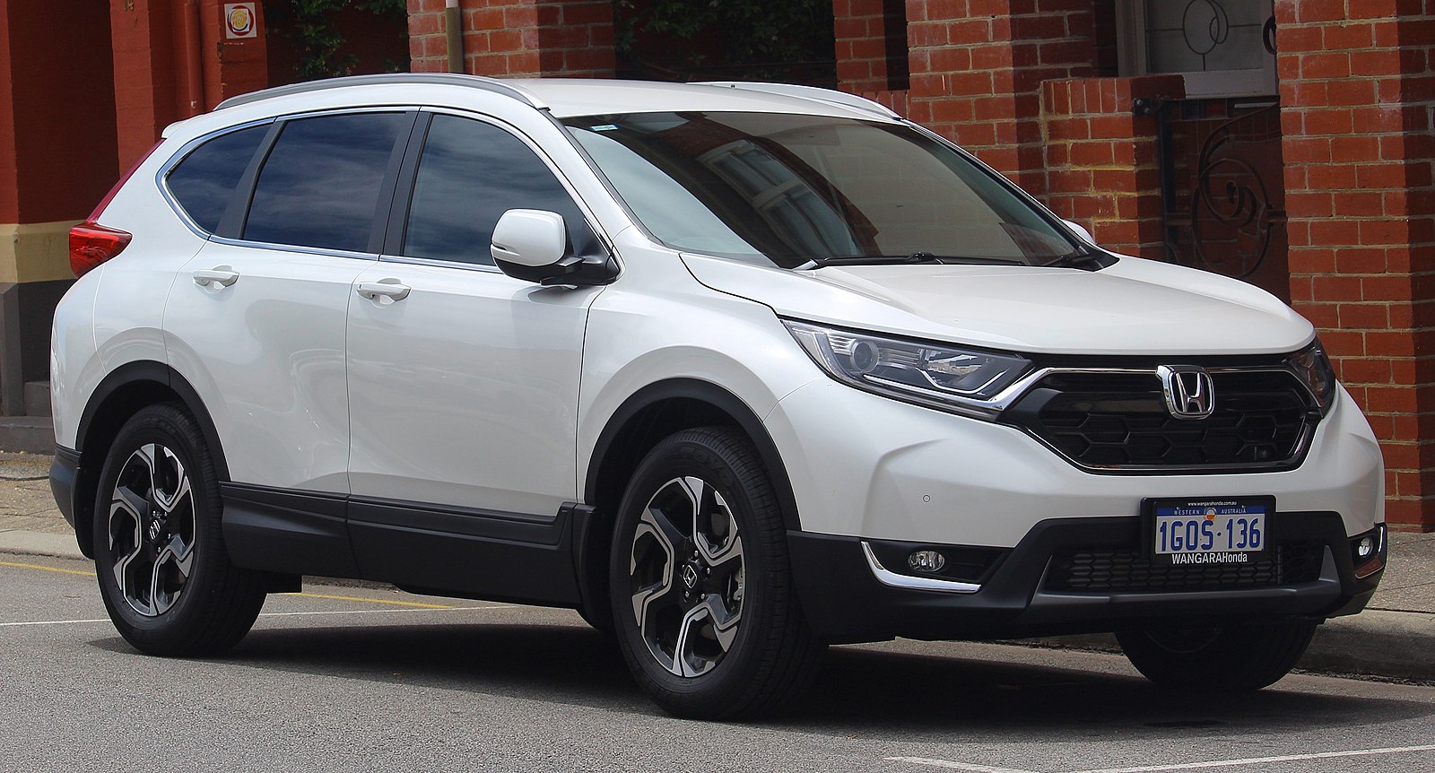 White Honda CR-V