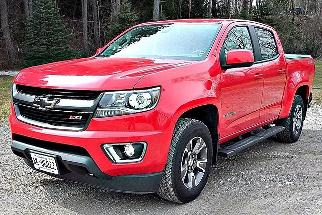 Red Chevy Colorado