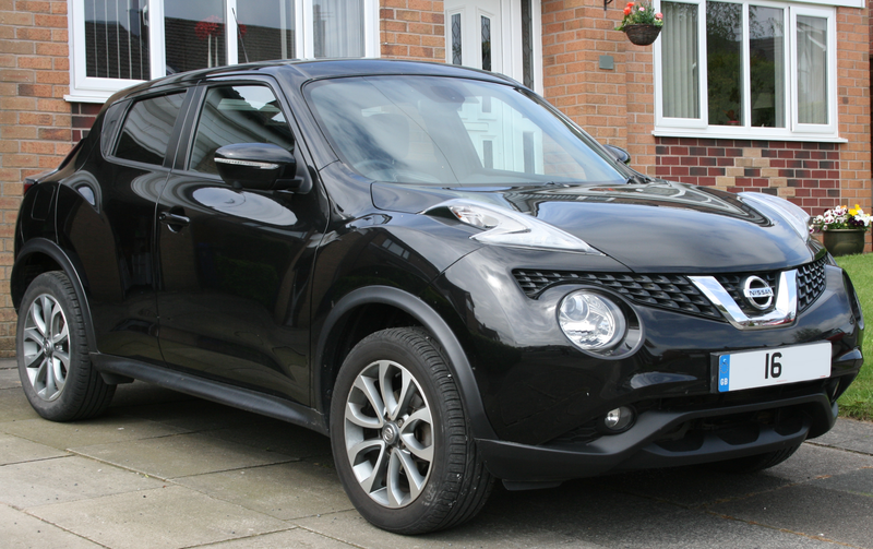 black nissan juke