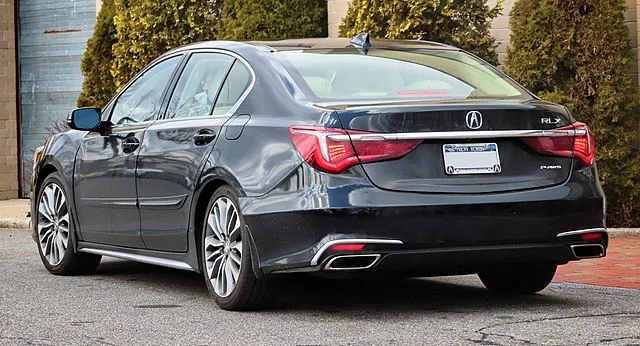 Black Acura RLX