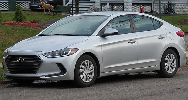 silver hyundai elantra parked on street