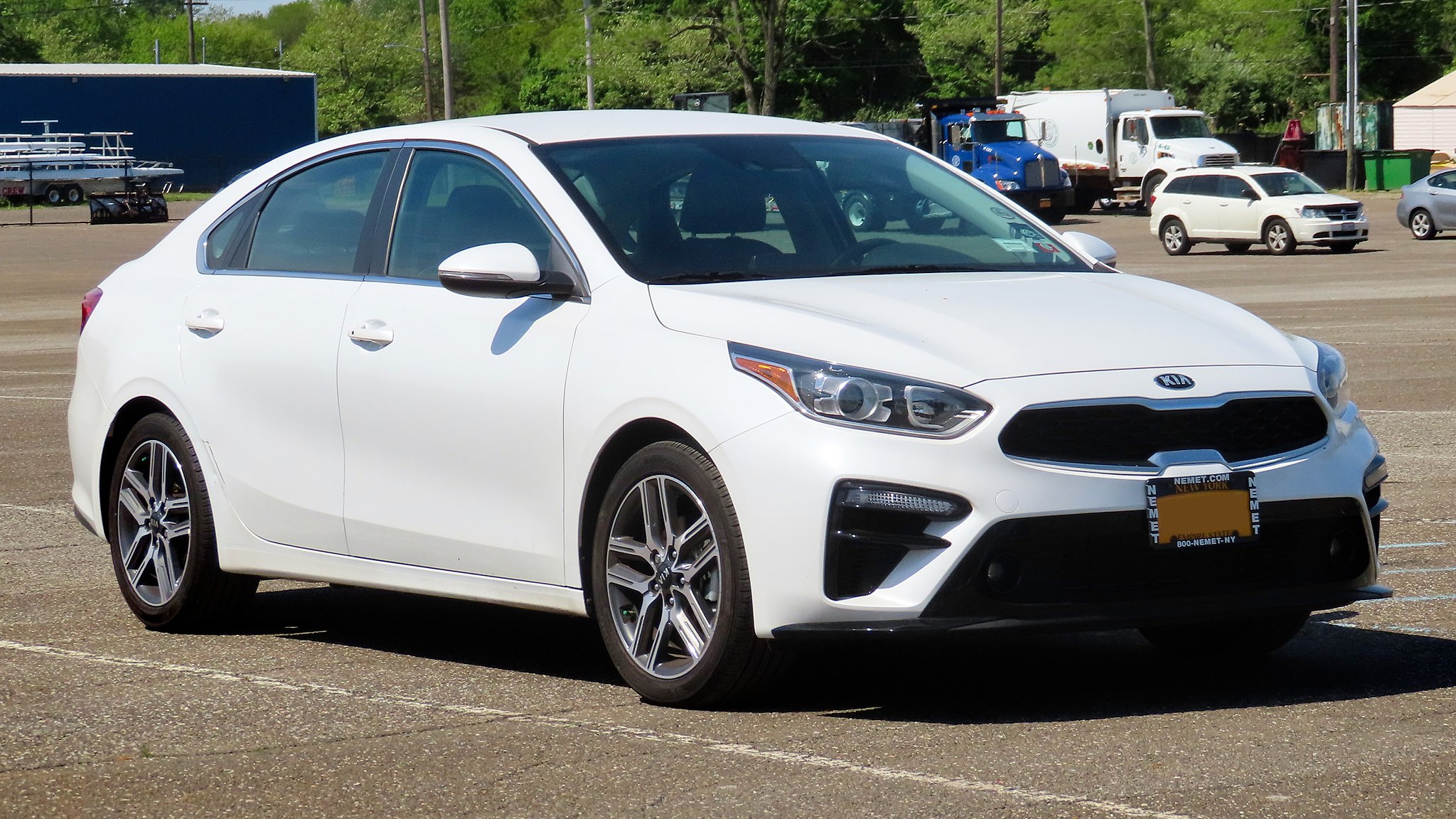 Photo of white 2019 Kia Forte EX