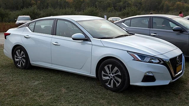 White 2020 Nissan Altima