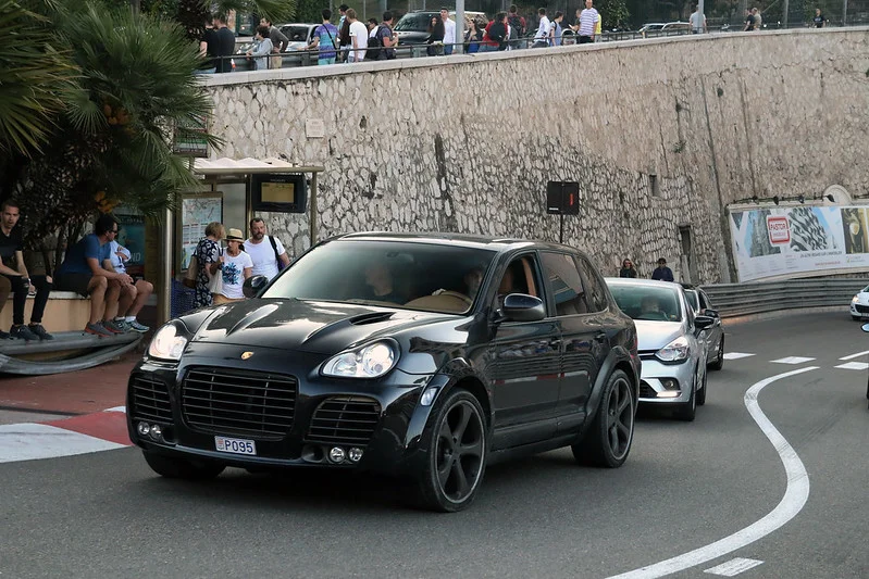 Black Porsche Cayenne