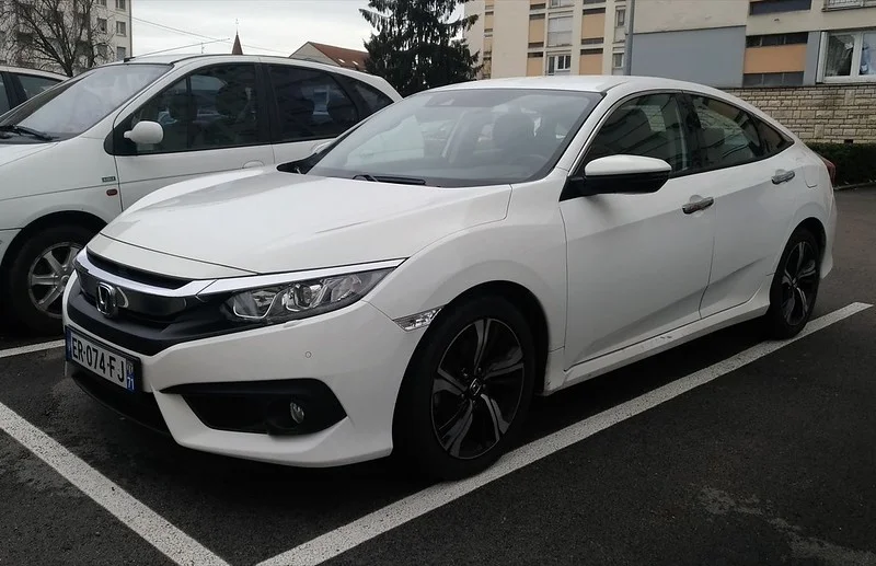 White 2018 Honda Civic 