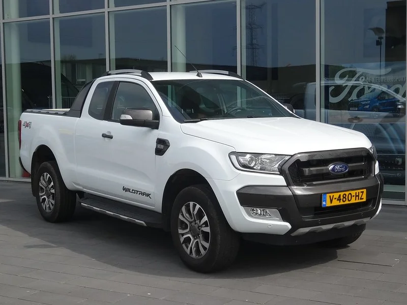 White Ford Ranger