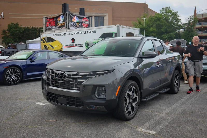 Dark grey Hyundai Santa Cruz