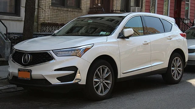 White Acura RDX