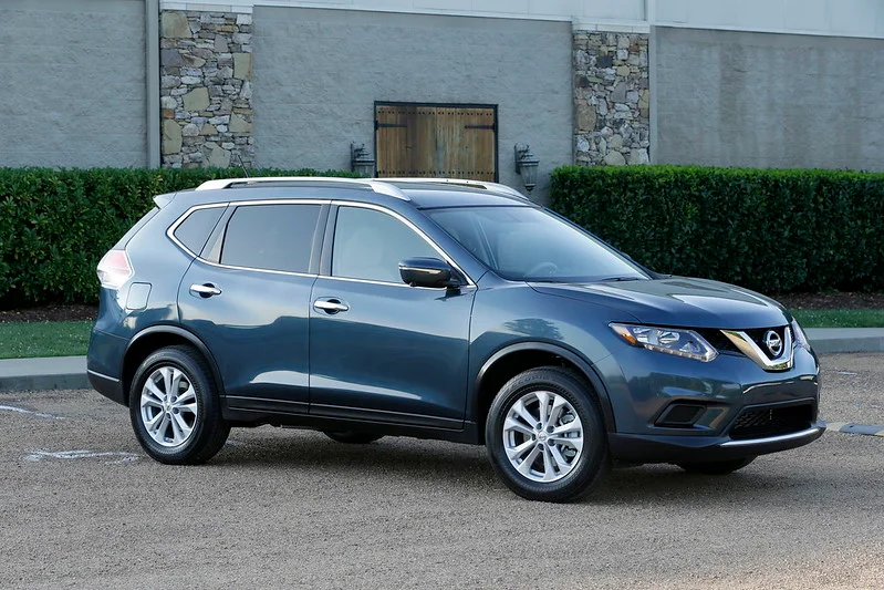 Blue-grey Nissan Rogue Select 