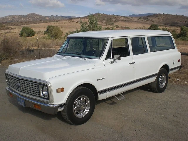 Chevrolet Suburban in the desert