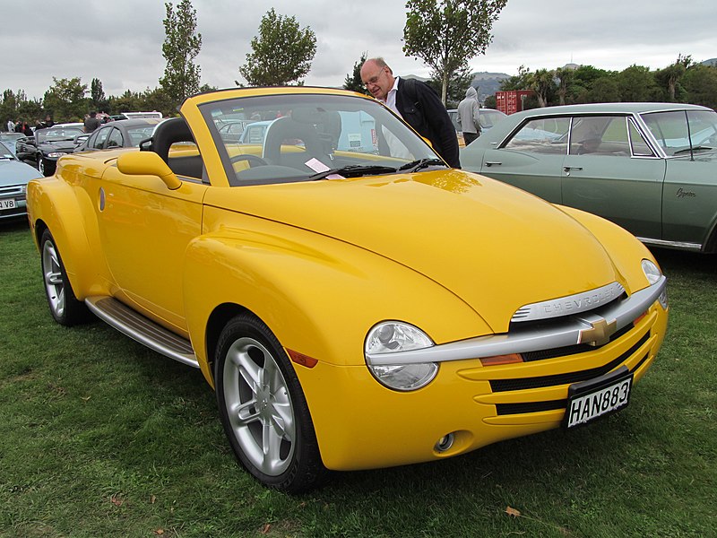 yellow chevy ssr