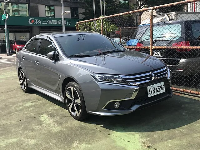 Silver Mitsubishi Lancer