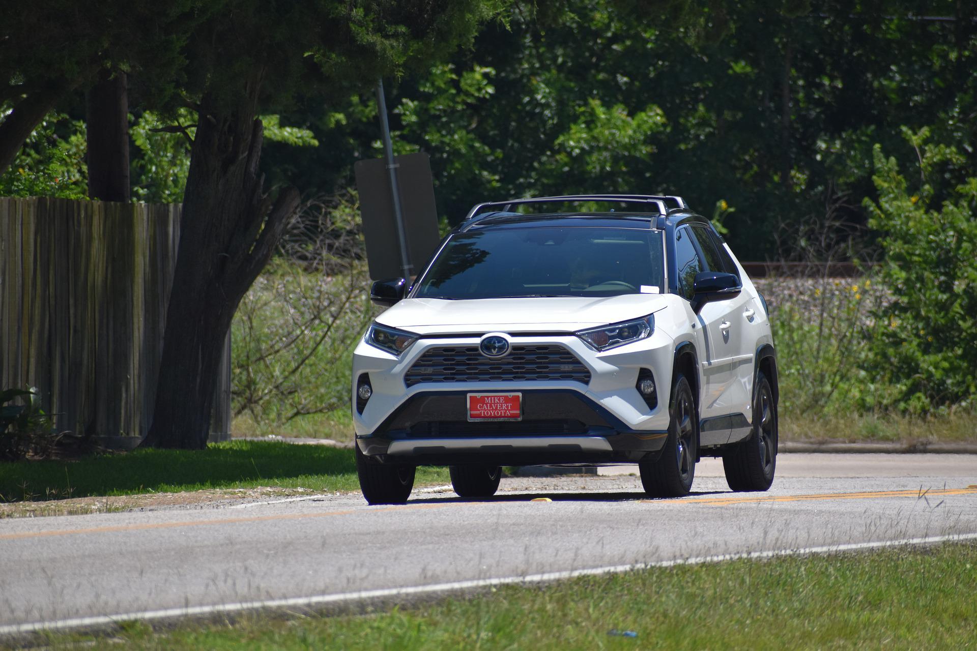 white toyota rav4